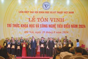 Phó Hiệu trưởng Trường Đại học Lạc Hồng được tôn vinh trí thức khoa học và công nghệ tiêu biểu lần thứ 5 năm 2024