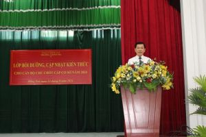 Bí thư Tỉnh ủy trao đổi về chuyên đề Định hướng tầm nhìn cho Đồng Nai phát triển bền vững