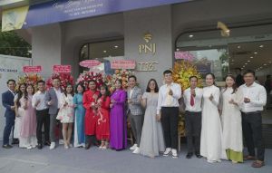 Tặng nhẫn cưới cho cho hội viên, phụ nữ dự định kết hôn trong năm 2024