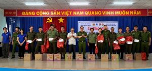 Phòng Cảnh sát kinh tế Công an tỉnh tổ chức nhiều hoạt động thiết thực, ý nghĩa