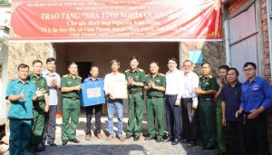 Trao tặng nhà tình nghĩa quân dân tại huyện Nhơn Trạch
