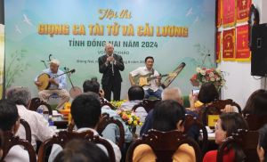 Cụ ông 83 tuổi giữ lửa đờn ca tài tử