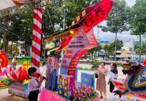 Trao 17 giải cho các đội thi xuất sắc tại hội thi Thiết kế lồng đèn Trung thu năm 2024