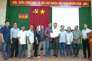 Ra mắt Tổ hợp tác Trồng và chăm sóc chuối cấy mô