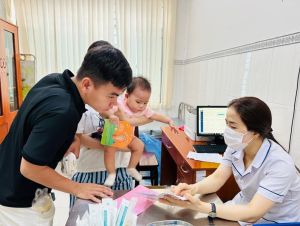 Tỉnh Đồng Nai triển khai tiêm vaccine sởi miễn phí cho trẻ từ 1-10 tuổi