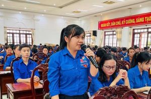 Lãnh đạo huyện Vĩnh Cửu gặp gỡ, đối thoại với thanh niên