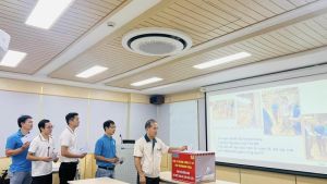 Công nhân huyện Trảng Bom hướng về đồng bào ảnh hưởng bão lũ