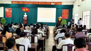 Gần 1 ngàn cán bộ, đảng viên, đoàn viên, hội viên được bồi dưỡng chuyên đề Đảng ta thật là vĩ đại