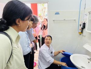 Ứng dụng công nghệ IMO để xử lý mùi hôi nhà vệ sinh trường học