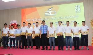 Trường Đại học Lạc Hồng kỷ niệm 20 năm tham gia sân chơi Robocon