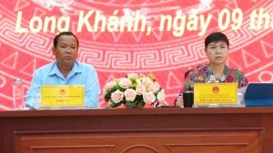 Đại biểu Quốc hội tiếp xúc cử tri tại Long Khánh