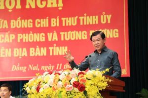 Bí thư Tỉnh ủy đối thoại với 400 lãnh đạo cấp phòng và tương đương