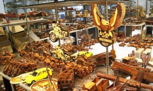 Làng nghề gỗ mỹ nghệ Bình Minh biến những mảnh gỗ vụn thành các sản phẩm độc đáo xuất khẩu