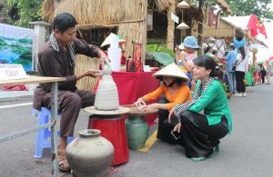 Hội thi nhiếp ảnh gốm truyền thống Biên Hòa - Đồng Nai