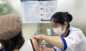 Không chủ quan dù số ca sốt xuất huyết, tay chân miệng giảm