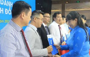 Hội Liên hiệp phụ nữ các cấp kết nạp nhiều hội viên danh dự