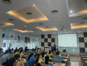 Để nữ lao động phát huy vai trò chủ động