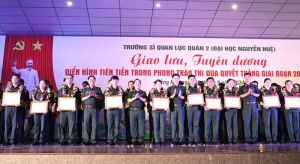 Phát hiện và nhân rộng các điển hình trong thi đua quyết thắng
