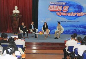 Giúp sinh viên hiểu thêm về môi trường làm việc tại doanh nghiệp