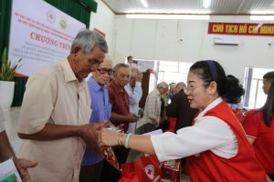 Hướng về người nghèo