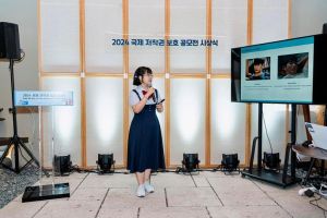 Nữ sinh genZ lan tỏa năng lượng tích cực qua thơ ca