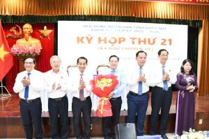 HĐND tỉnh thông qua 9 nghị quyết quan trọng, cấp bách