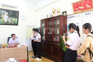 Thầy mẫu mực - trò chăm ngoan