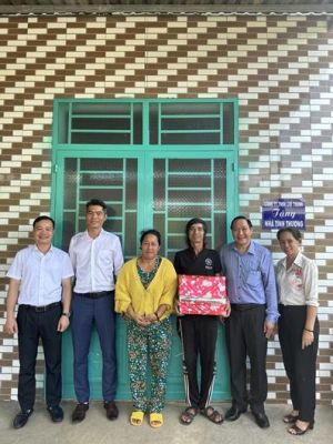 Vĩnh Cửu đẩy mạnh phong trào thi đua xóa nhà tạm, nhà dột nát