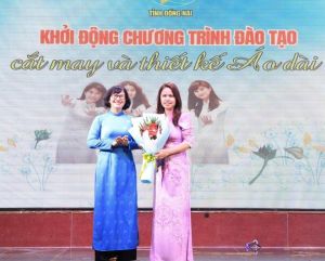 Khởi động Chương trình đào tạo cắt may và thiết kế áo dài miễn phí