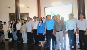 Chi bộ Khu công nghiệp Biên Hòa tổ chức cho cán bộ, đảng viên về nguồn tại Khu di tích Nguyễn Sinh Sắc