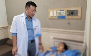 Nữ bệnh nhân trẻ bị bướu tuyến thượng thận hiếm gặp