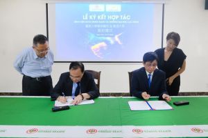 Bệnh viện đại học Y dược Shing Mark ký kết hợp tác với Trường Đại học Lạc Hồng trong đào tạo sinh viên y khoa