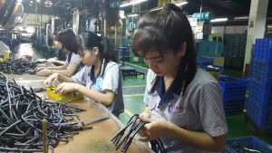 Thi đua sản xuất cuối năm