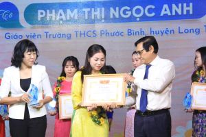 Tuyên dương 31 “Nhà giáo trẻ tiêu biểu”; 29 “Học sinh 3 tốt” và 6 “Học sinh 3 rèn luyện”