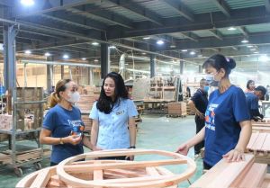 Nắm bắt lương, thưởng Tết và đời sống, việc làm, quan hệ lao động cuối năm