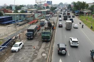 Xử lý các hư hỏng mặt đường trên quốc lộ 51