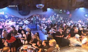 Mạnh tay xử lý quán bar trá hình