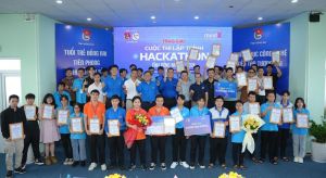 10 đội tham gia cuộc thi lập trình Hackathon