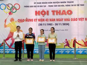 Hội thao chào mừng kỷ niệm 42 năm ngày Nhà giáo Việt Nam