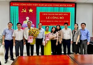 Thành phố Biên Hòa trao quyết định bổ nhiệm nhiều cán bộ lãnh đạo cấp phòng, các phường và trường học