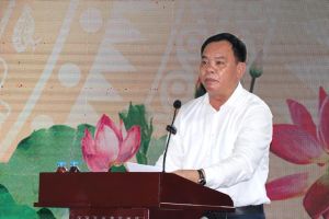 省级领导和边和市领导跟协和都市预案百姓对话