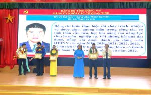 Đảng ủy Khối các cơ quan tỉnh: Gặp gỡ đảng viên là người có đạo