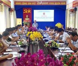 Tích cực triển khai sôi nổi phong trào Nông dân thi đua sản xuất kinh doanh giỏi, đoàn kết giúp nhau làm giàu và giảm nghèo bền vững