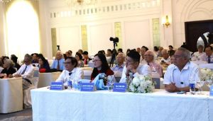 젊은이들이 문학과 예술을 창작하도록 동기 부여