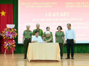 Ký kết quy chế phối hợp trong công tác thông tin tuyên truyền