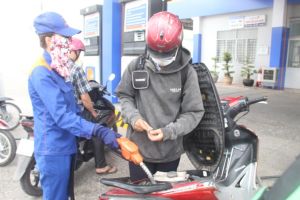 Giá dầu tiếp tục giảm lần thứ 2 liên tiếp