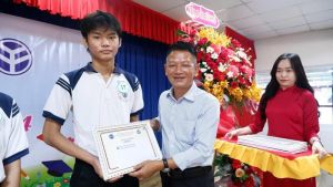 Công ty TNHH Pou Sung Việt Nam trao học bổng Ươm mầm tương lai