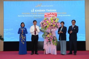 Trường đại học đầu tiên ở Đồng Nai có phòng thực hành vi mạch bán dẫn