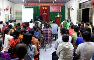 Tuyên truyền, vận động người dân thực hiện cao điểm tấn công trấn áp các loại tội phạm