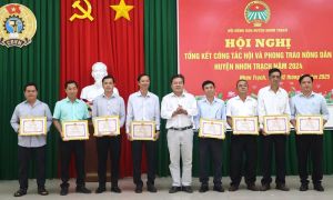 Hội Nông dân huyện Nhơn Trạch tổng kết công tác hội và tuyên dương khen thưởng các tập thể, cá nhân